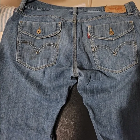 36x32 Levi's 514 unisex jeans with fold over button flap back pockets. - Picture 1 of 8